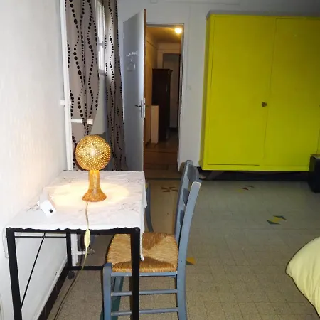 Au Centre D'art Arkad Apartment